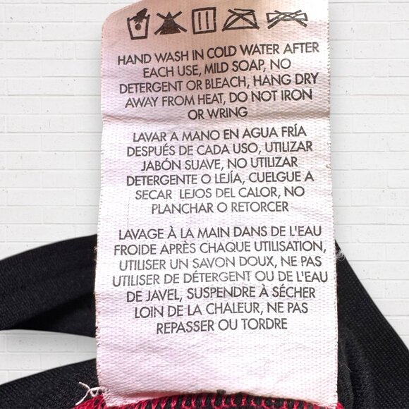 TYR Durafast Elite Red Swirl Black Diamondfit Swimsuit Phoenix Splice Size 28 - Picture 4 of 6